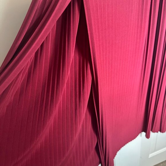 ASOS Burgundy Lace Insert Pleated Slit Maxi Dress 8 - Picture 10 of 14